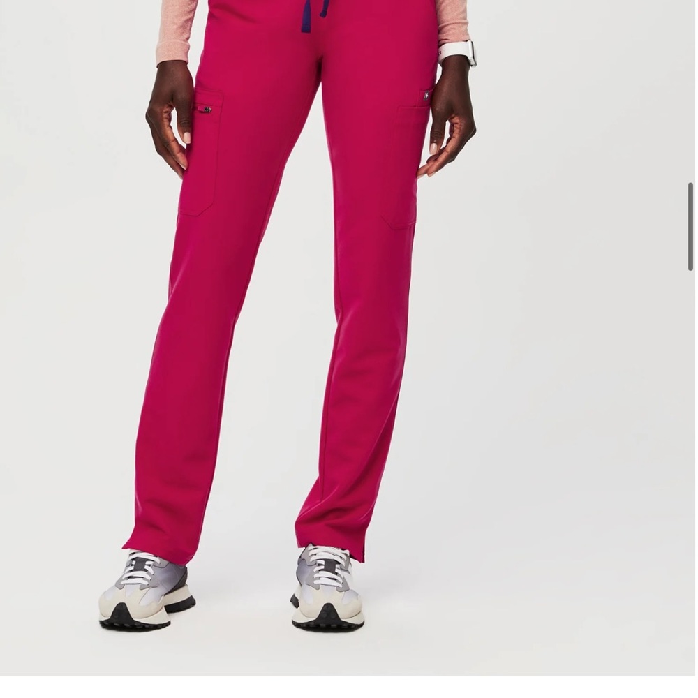 Women's Pink Cargo Pants